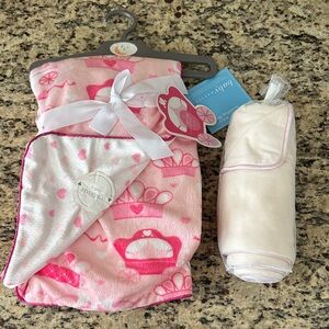 ✨ NWT 2 Pink Baby Girl Newborn Blanket Gift Set